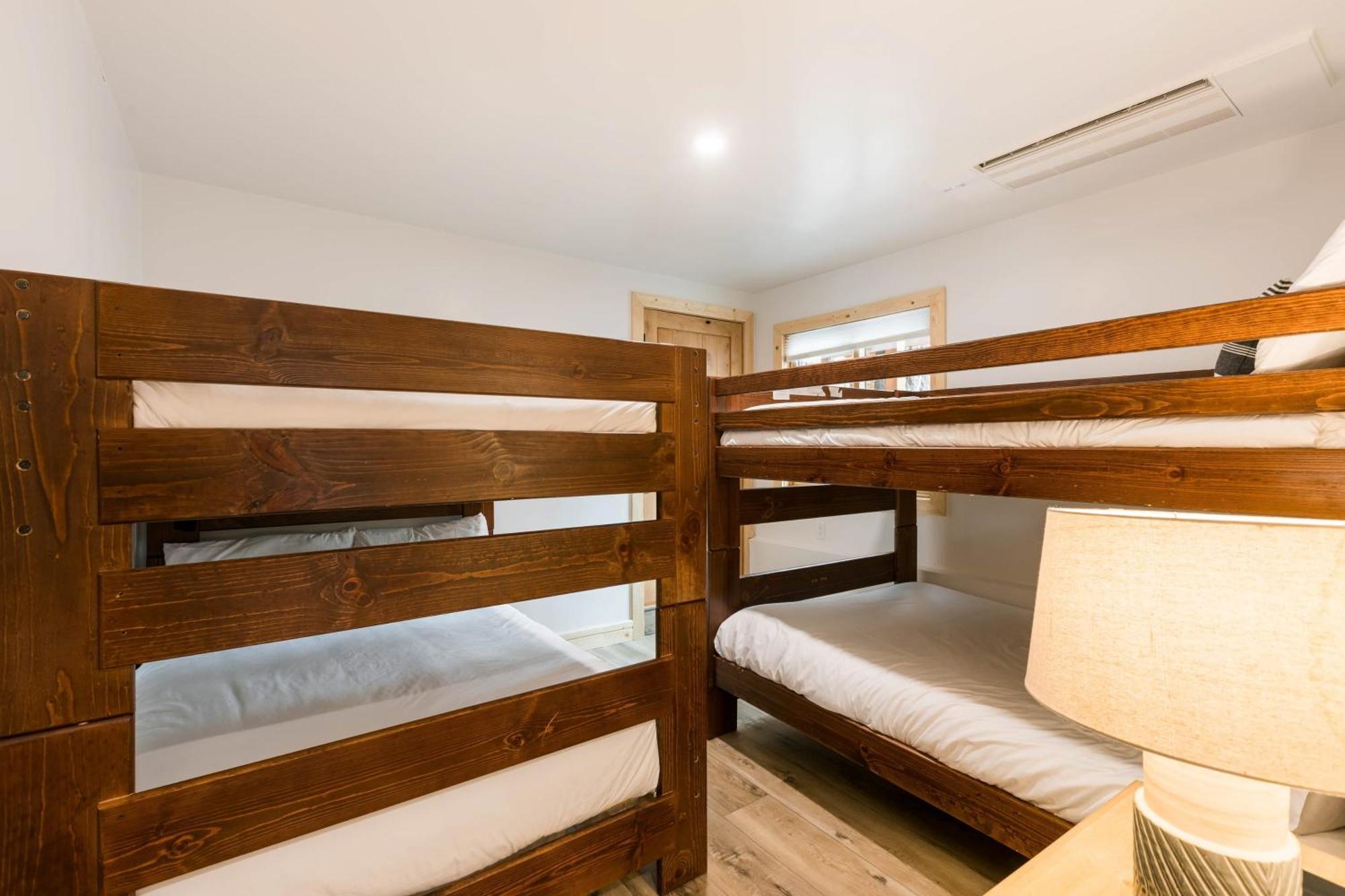 Coyote Moon By Avantstay Cabin Wsauna Mins From Dt Truckee Northstar Kültér fotó